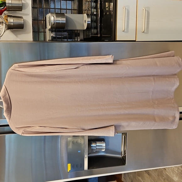 💕BAREFOOT DREAMS💕 Washed Satin Notch Collar Robe ~ Feather Medium M NWT - Picture 4 of 11